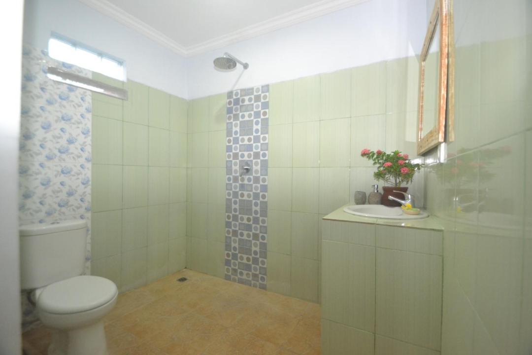 Photo of Bathroom in Batu Bolong