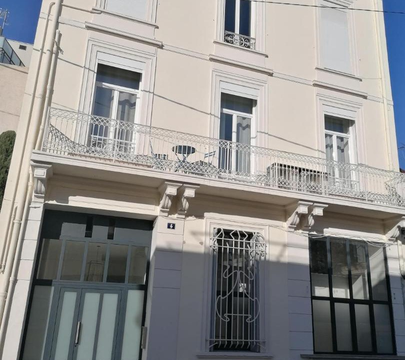 Photo of Buildings in Cannes City Centre