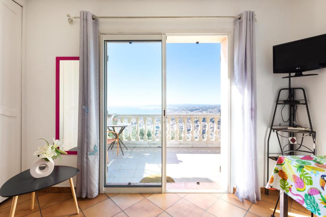 Photo of Livingroom in Nice