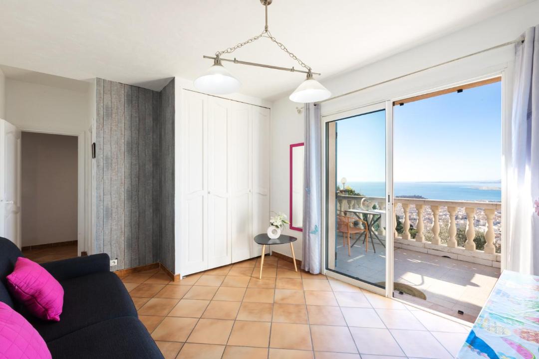Photo of Livingroom in Nice