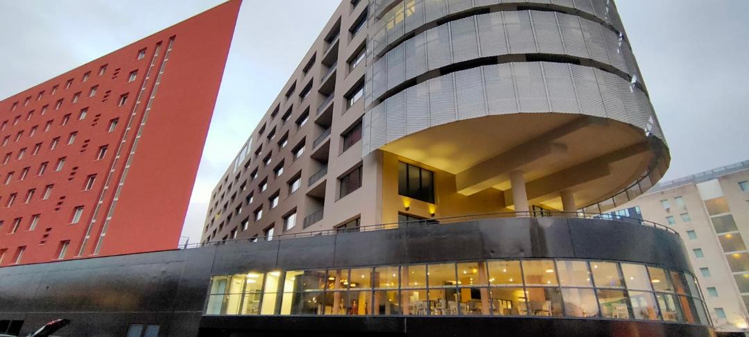 Photo of Buildings in L'Arenas