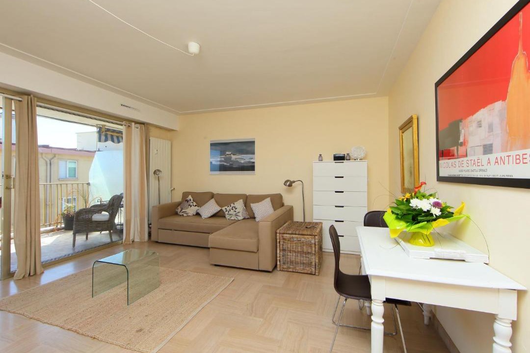 Photo of Livingroom in Antibes Old Town