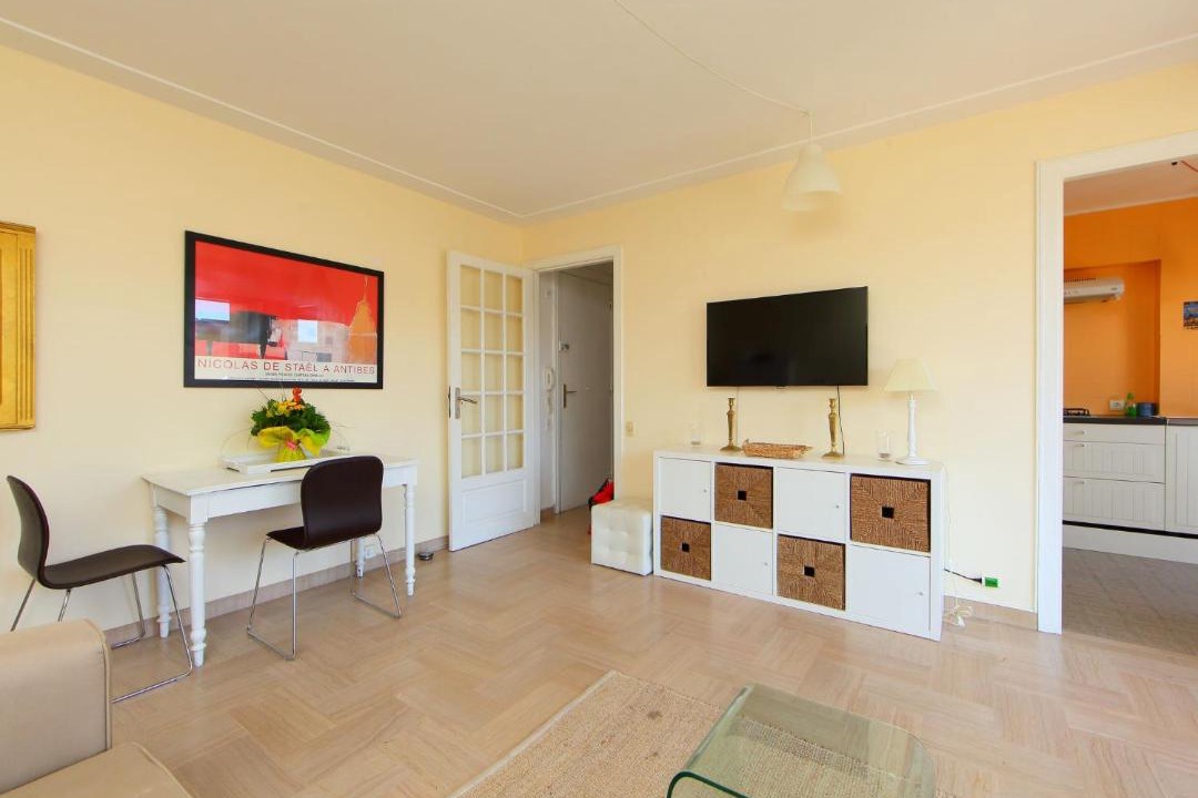 Photo of Livingroom in Antibes Old Town