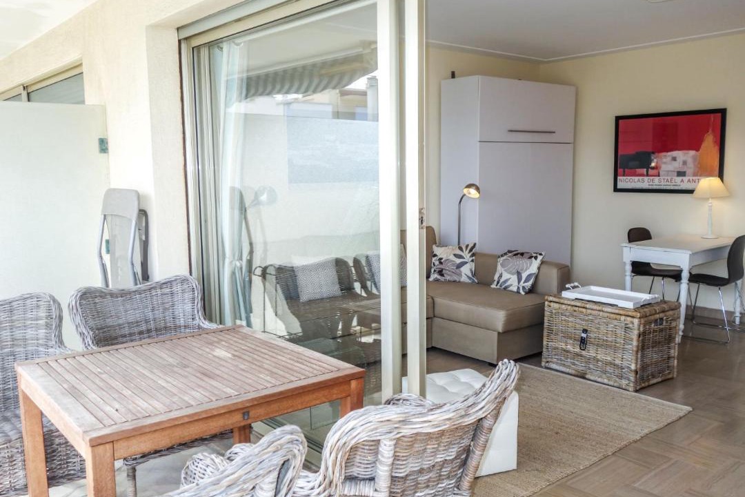 Photo of Livingroom in Antibes Old Town