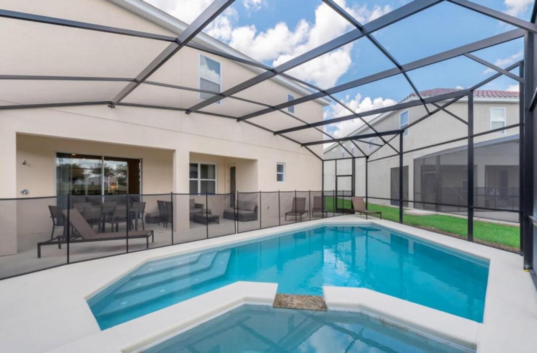 Photo of Outdoor in Loughman