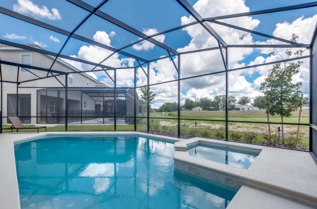 Photo of Outdoor in Loughman