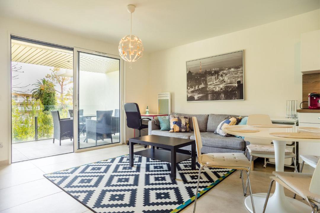 Photo of Livingroom in Prado - Republique