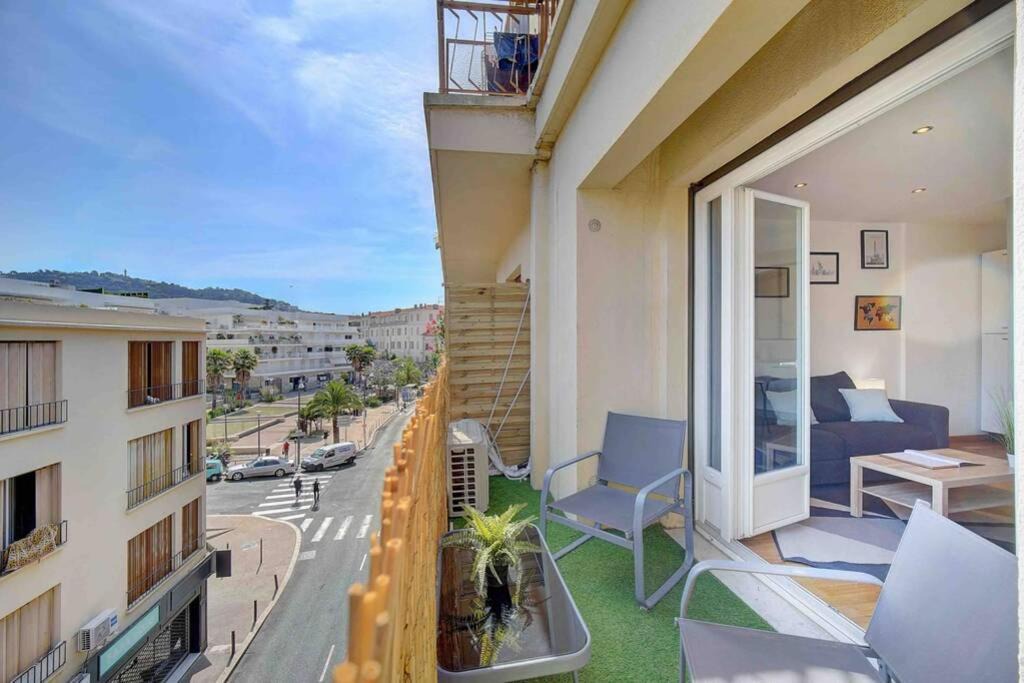 Photo of Patio Balcony in Prado - Republique