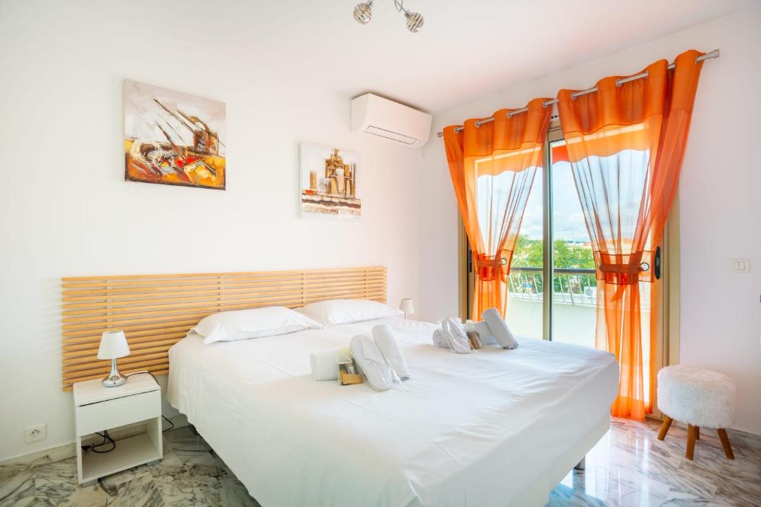 Photo of Bedroom in Cannes