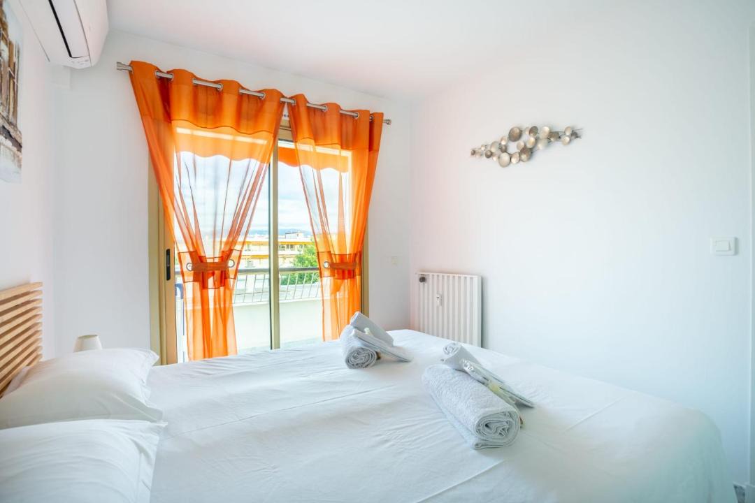 Photo of Bedroom in Cannes