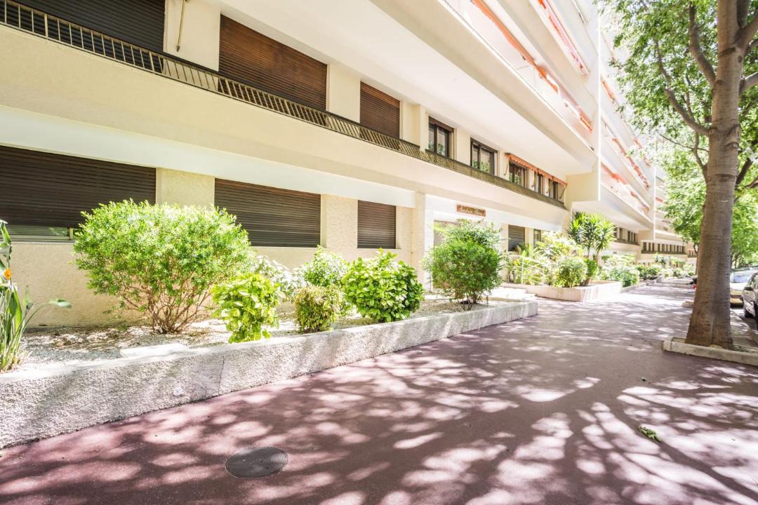 Photo of Buildings in Cannes