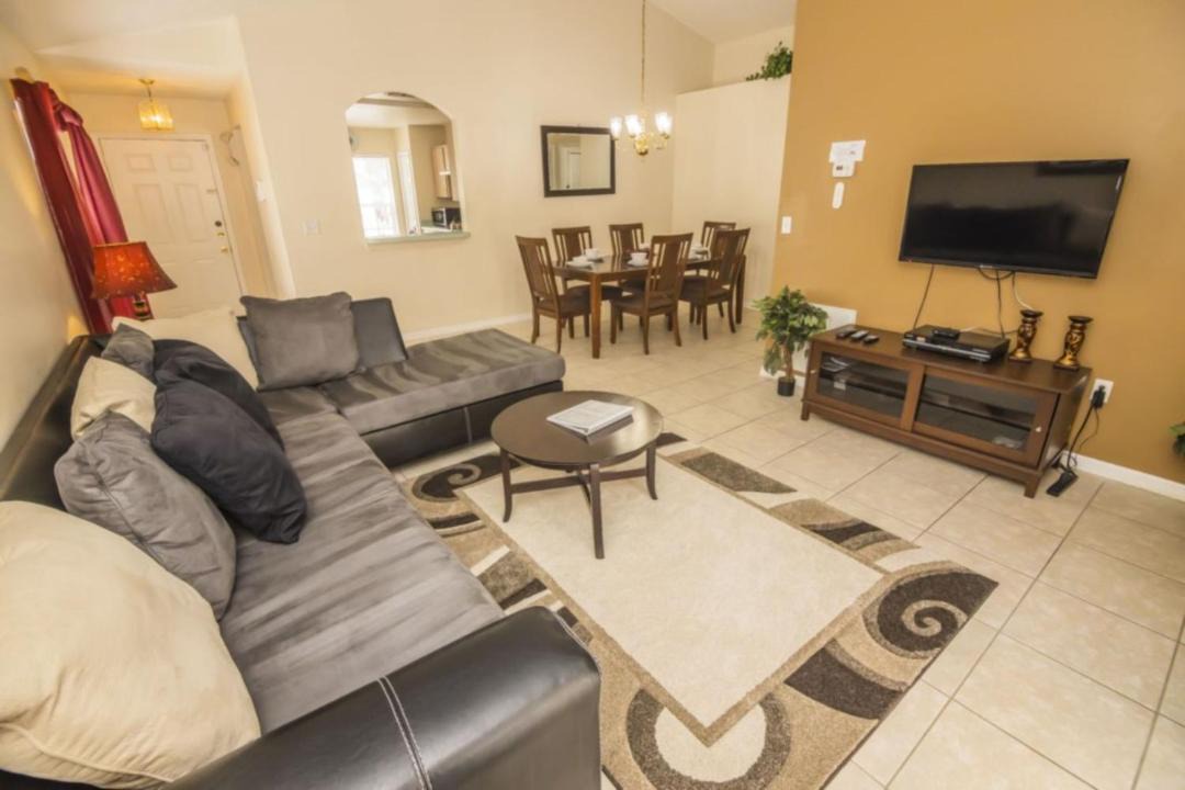 Photo of Livingroom in Creekside
