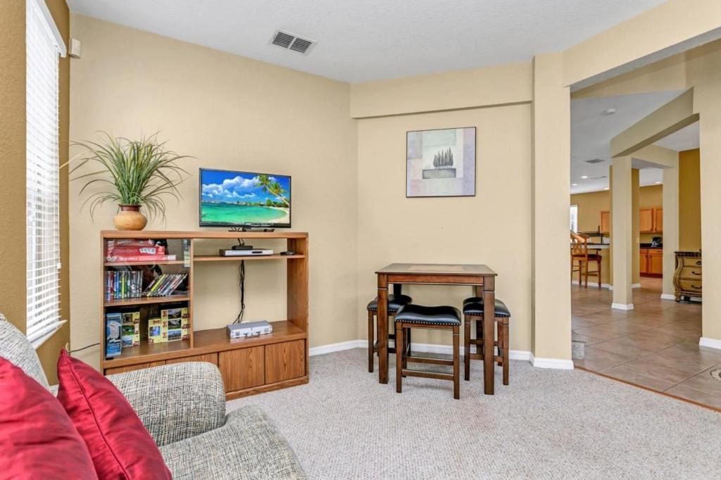 Photo of Livingroom in Highlands Reserve