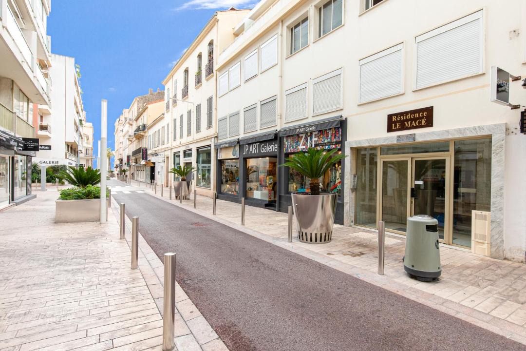 Photo of Others in Cannes City Centre