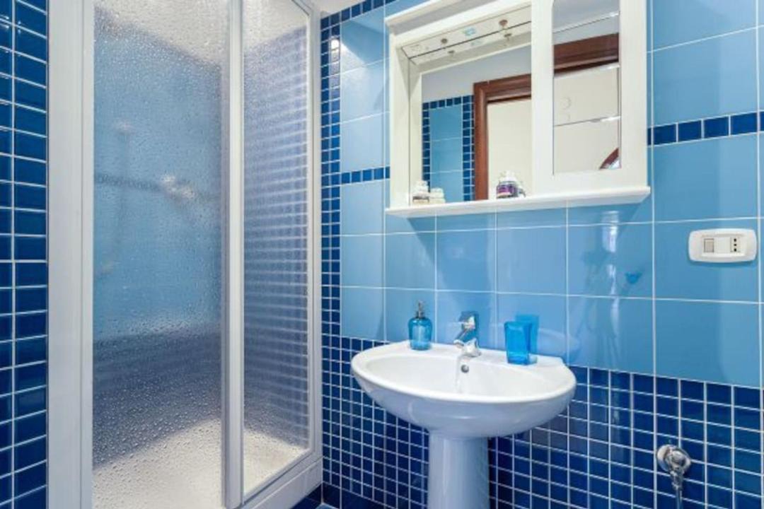 Photo of Bathroom in Naples City Centre