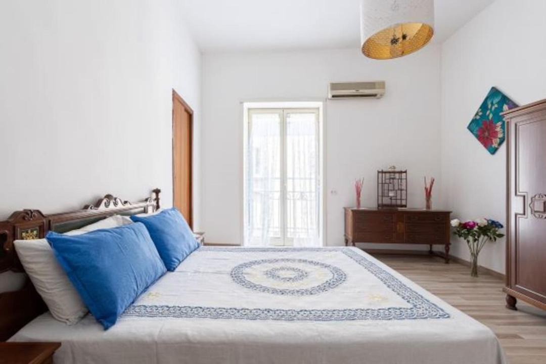 Photo of Bedroom in Naples City Centre