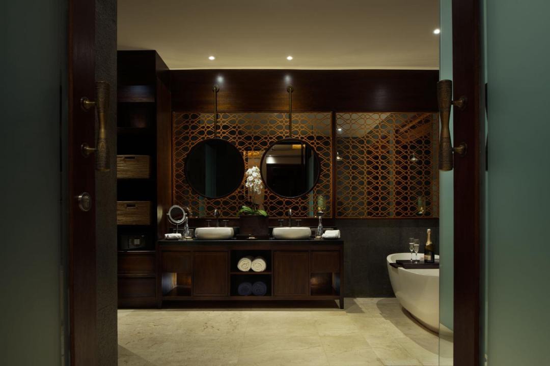 Photo of Bathroom in Keliki