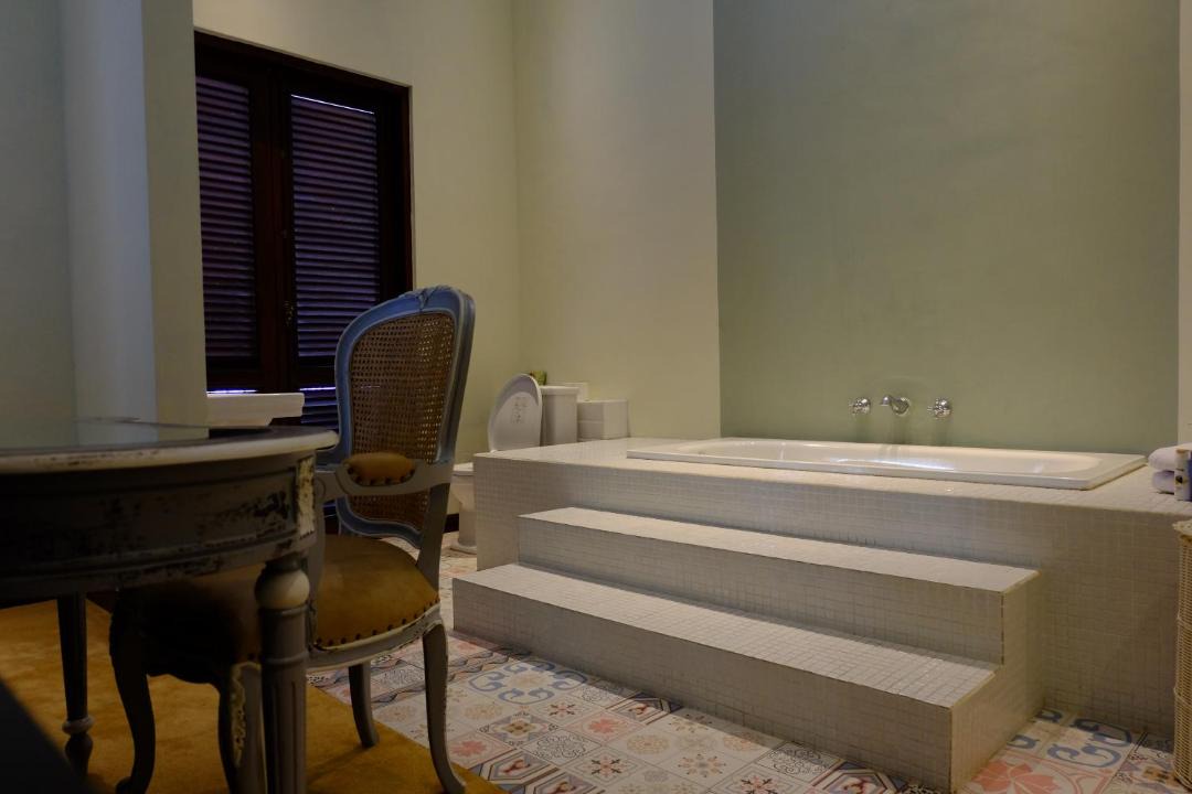Photo of Bathroom in Dinoyo