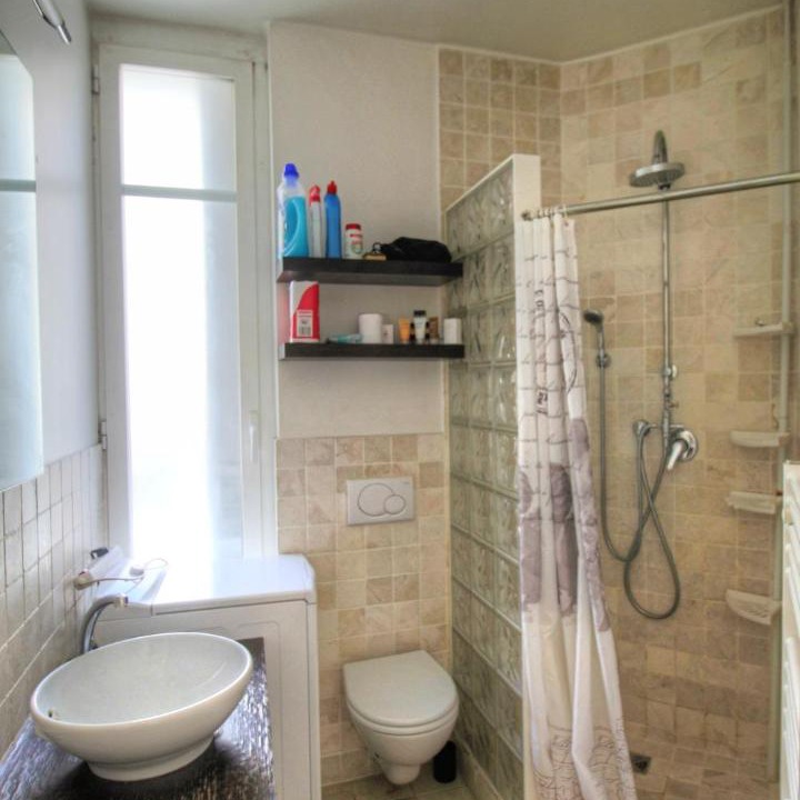 Photo of Bathroom in Carre d'Or