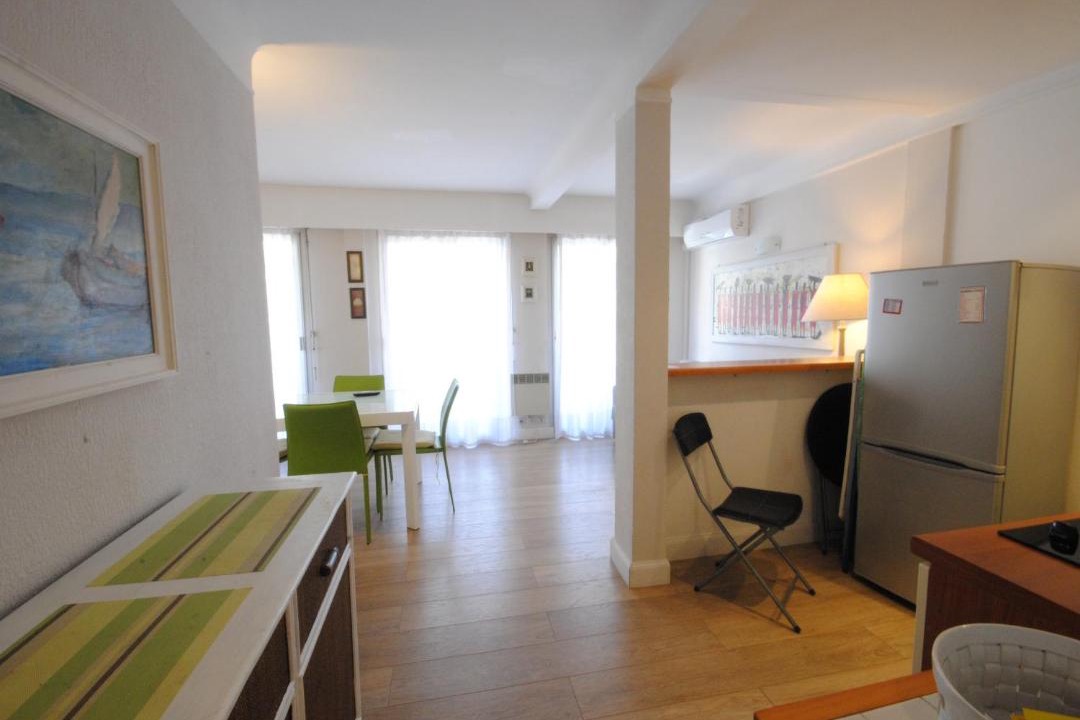 Photo of Livingroom in Cannes City Centre