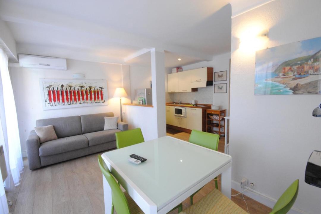 Photo of Livingroom in Cannes City Centre