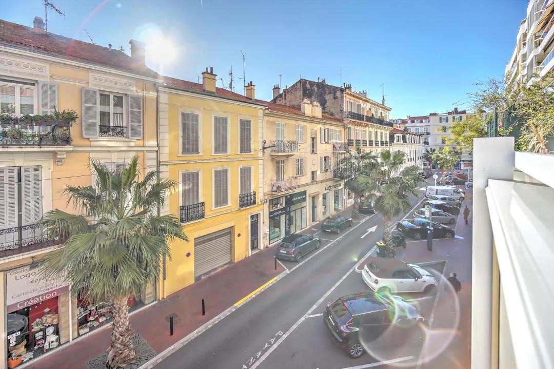 Photo of Buildings in Cannes City Centre