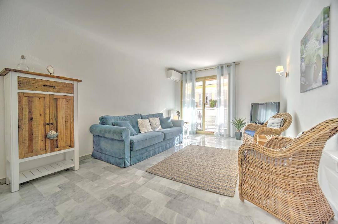 Photo of Livingroom in Cannes City Centre