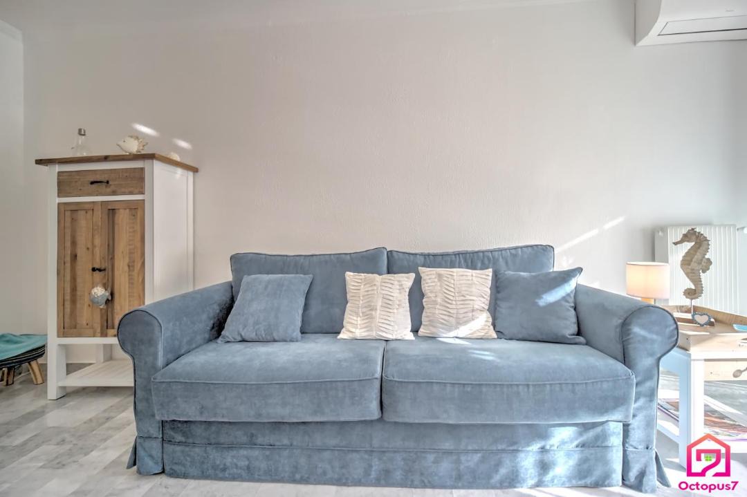 Photo of Livingroom in Cannes City Centre
