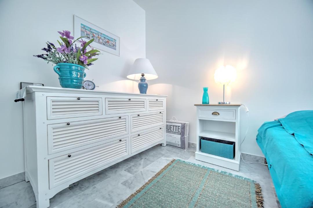 Photo of Bedroom in Cannes City Centre