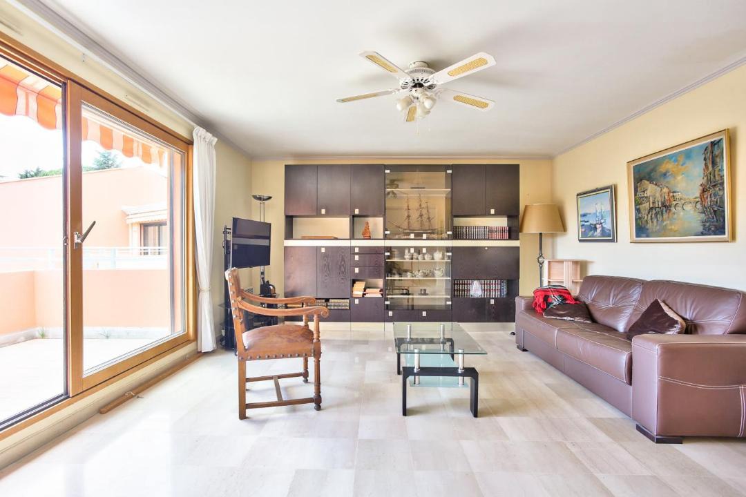 Photo of Livingroom in Mandelieu-La-Napoule