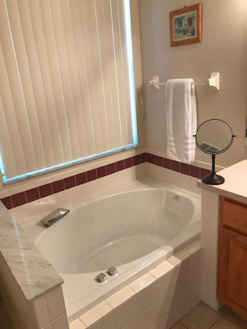 Photo of Bathroom in Sunset Lakes