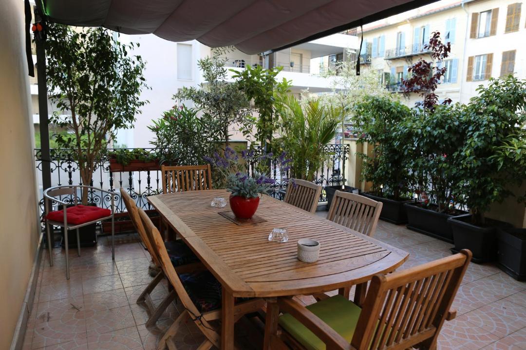Photo of Patio Balcony in Liberation