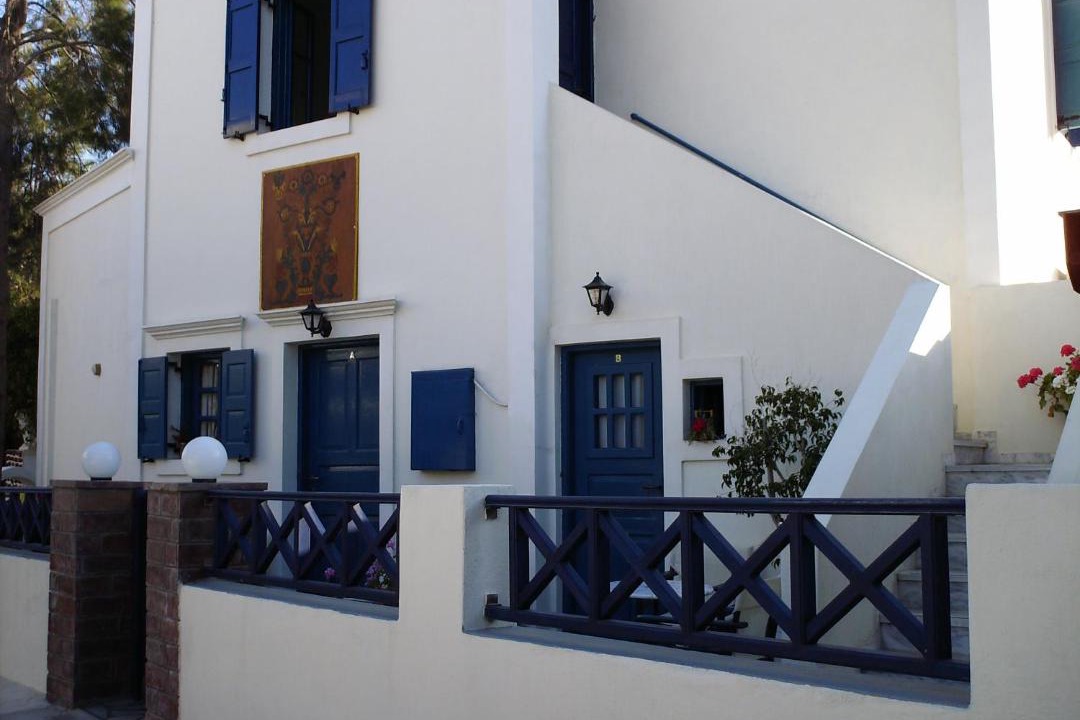 Photo of Others in Perissa