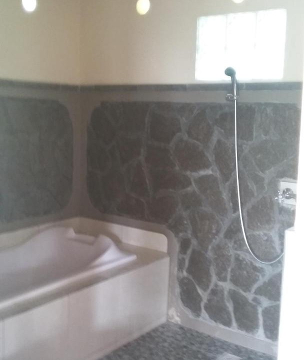 Photo of Bathroom in Suraberata