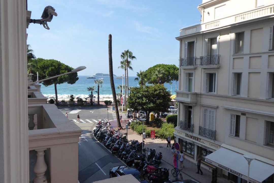 Photo of Buildings in Cannes City Centre