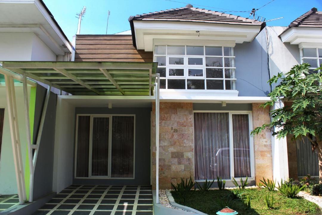 Photo of Buildings in Oro Oro Ombo