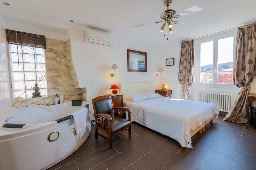 Photo of Bedroom in Old Town