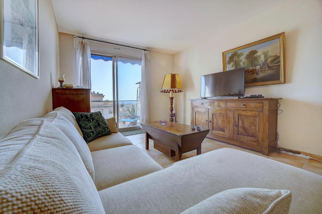 Photo of Bedroom in Riou - Petit Juas - Av de Grasse