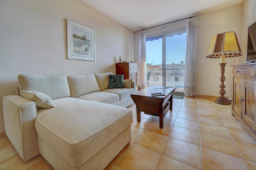 Photo of Livingroom in Riou - Petit Juas - Av de Grasse