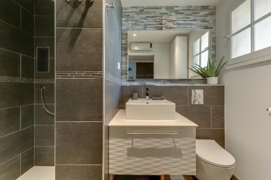 Photo of Bathroom in Boulouris-sur-Mer
