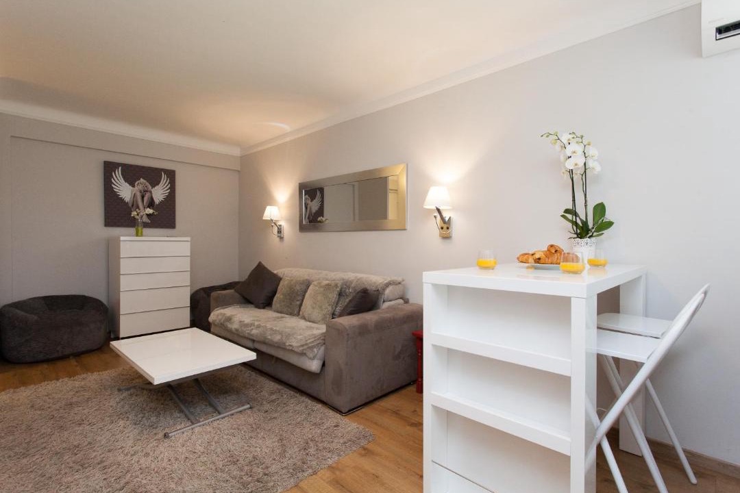 Photo of Livingroom in Cannes City Centre