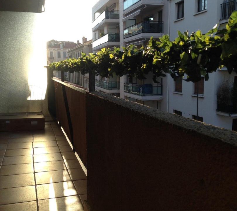 Photo of Buildings in Cannes City Centre