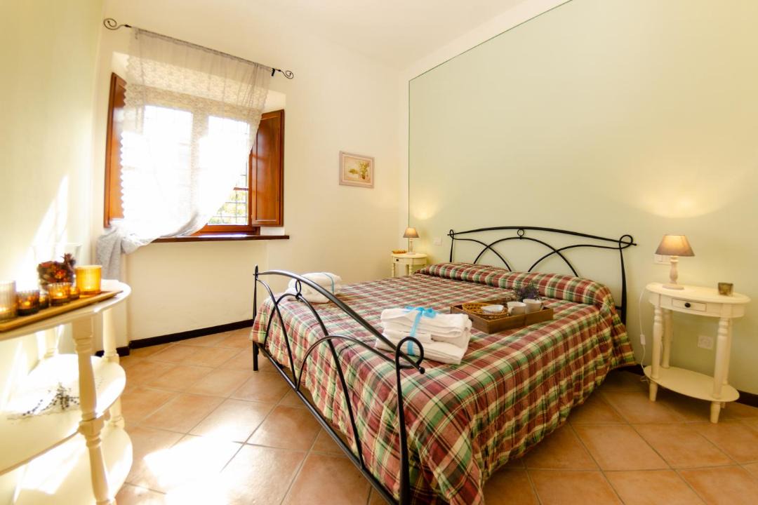 Photo of Bedroom in Valpromaro