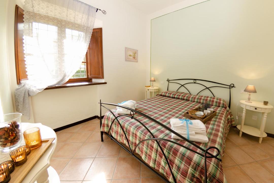 Photo of Bedroom in Valpromaro