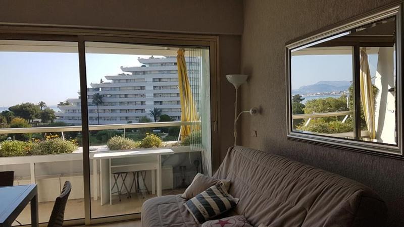 Photo of Patio Balcony in Villeneuve Loubet Beach