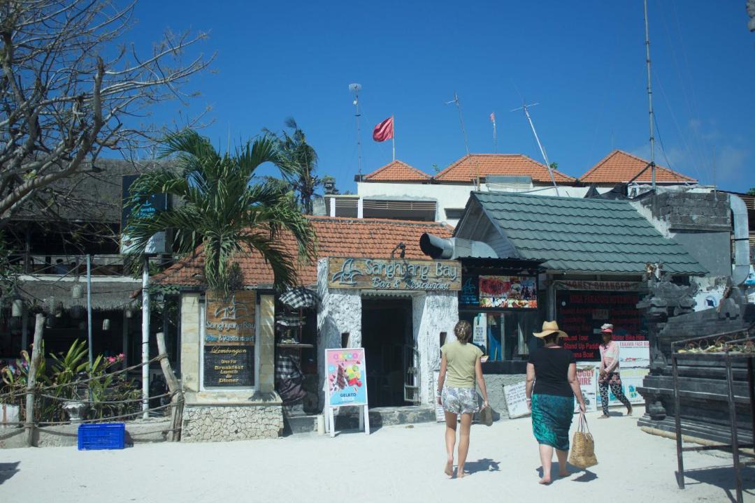 Photo of Others in Mushroom Bay