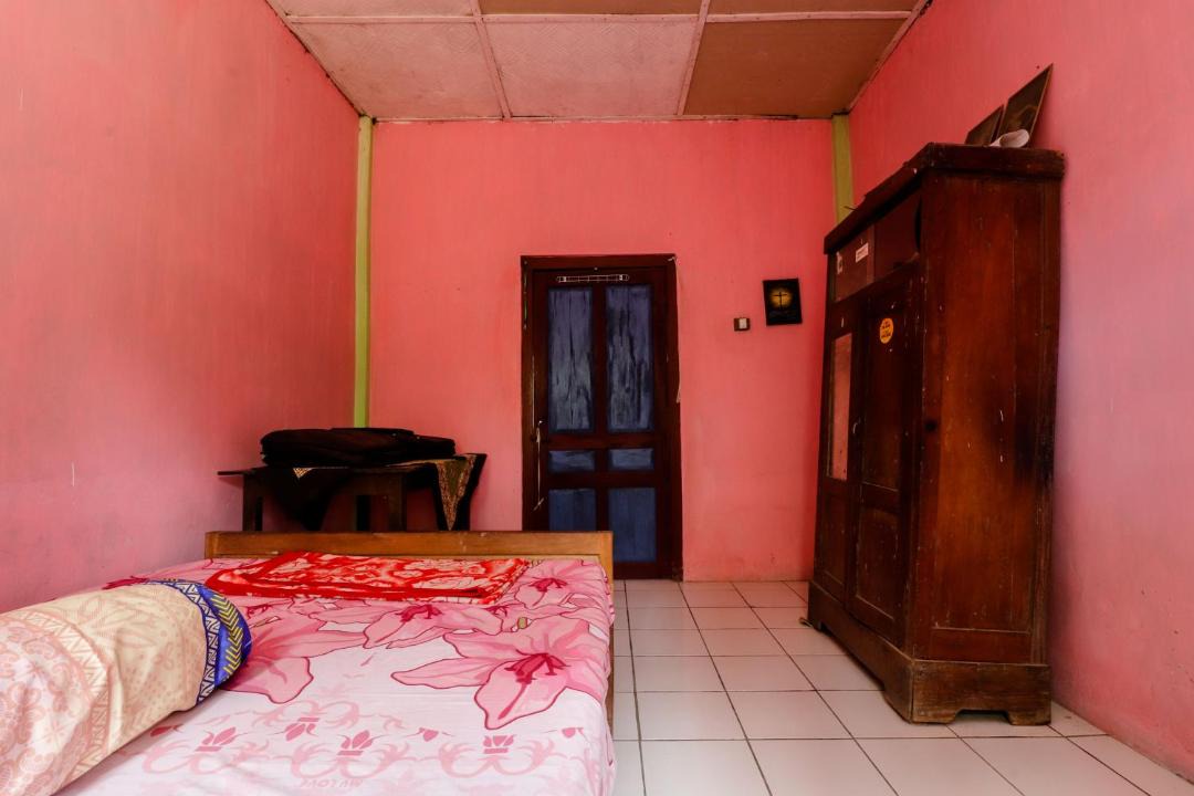 Photo of Bedroom in Kalirejo