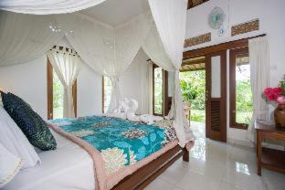 Photo of Bedroom in Sambahan