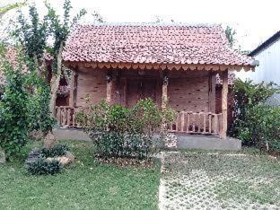 Photo of Others in East Selemadeg