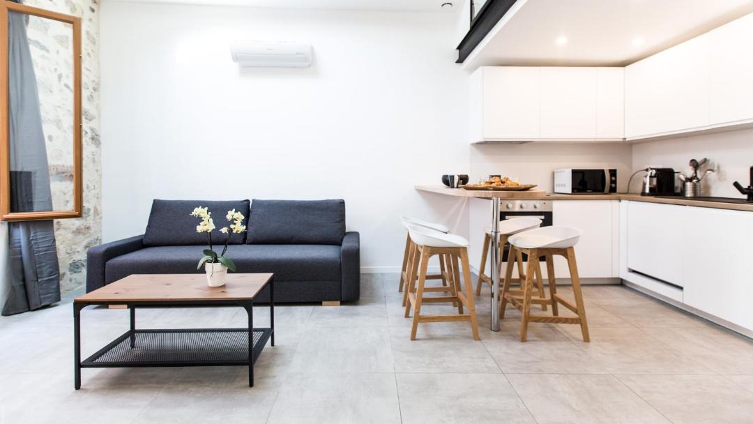 Photo of Livingroom in Antibes City Centre